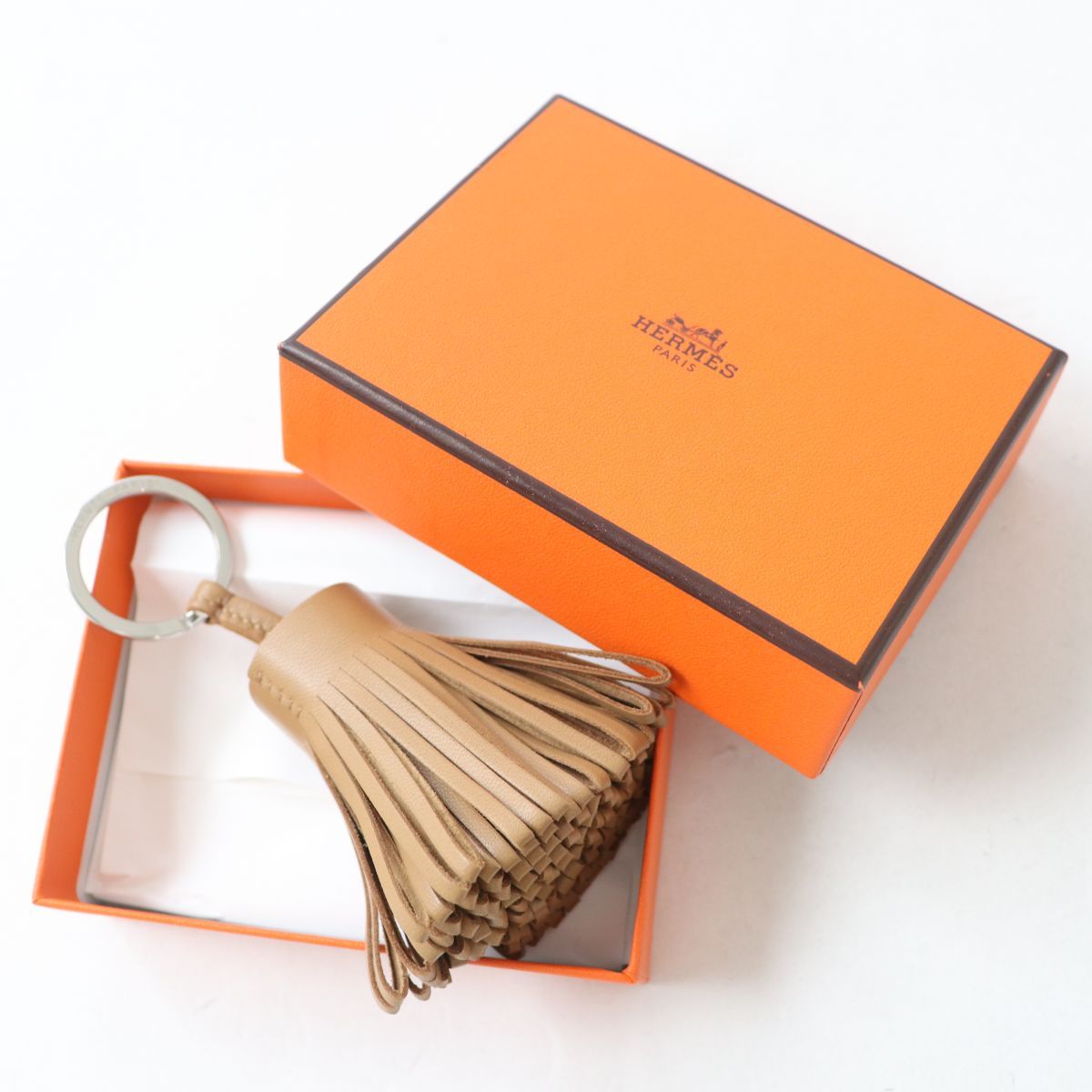 極美品◎イタリア製 HERMES エルメス カルメン チャーム キーリング 