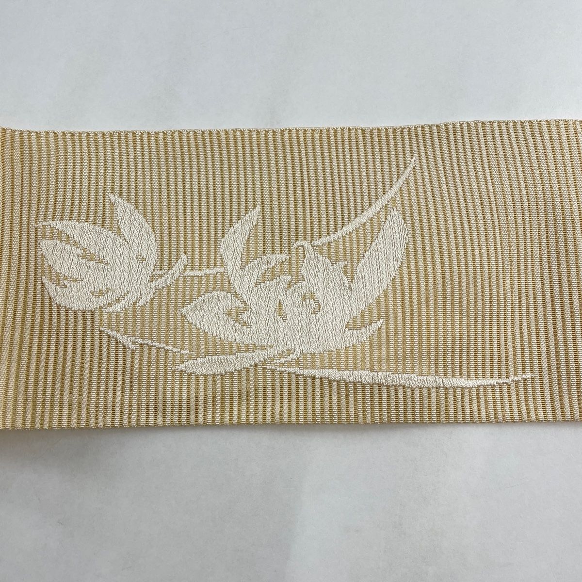 未使用　夏帯　絽　汕頭風刺繍　鴇色　正絹八寸名古屋帯　カジュアル　a003 名古屋帯 秀品 夏帯 絽 八寸名古屋帯 草花 刺繍 ベージュ 正絹
