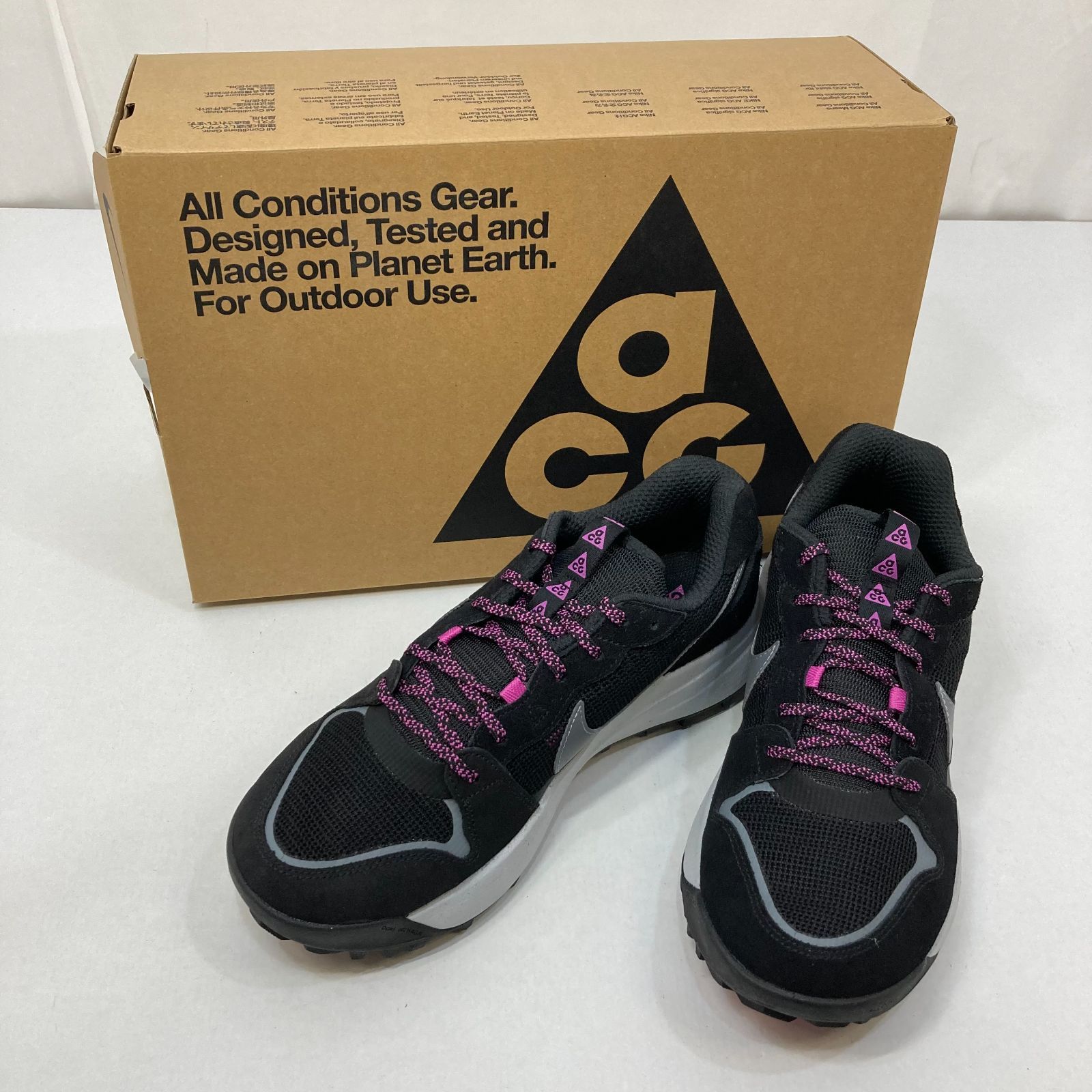 NIKE　ACG　LOWCATE　ナイキ　エィシージーローケート　スニーカー