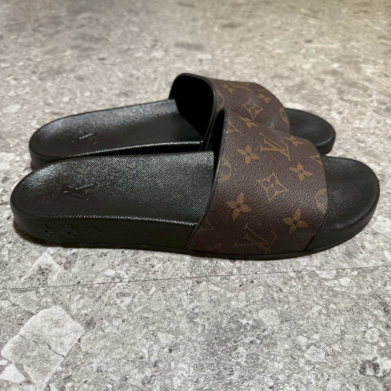 ⭐️極美品 ⭐️GUCCI パンプス　足首ベルト　24.5cm ダークブラウン ルイヴィトン LOUISVUITTON モノグラムサンダル ブラック sizeL