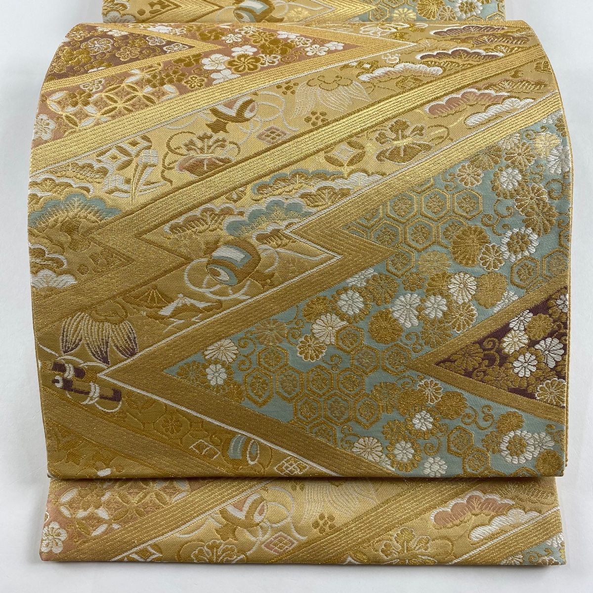 袋帯 秀品 宝尽くし 菊唐草 金糸 箔 ベージュ 六通 正絹
