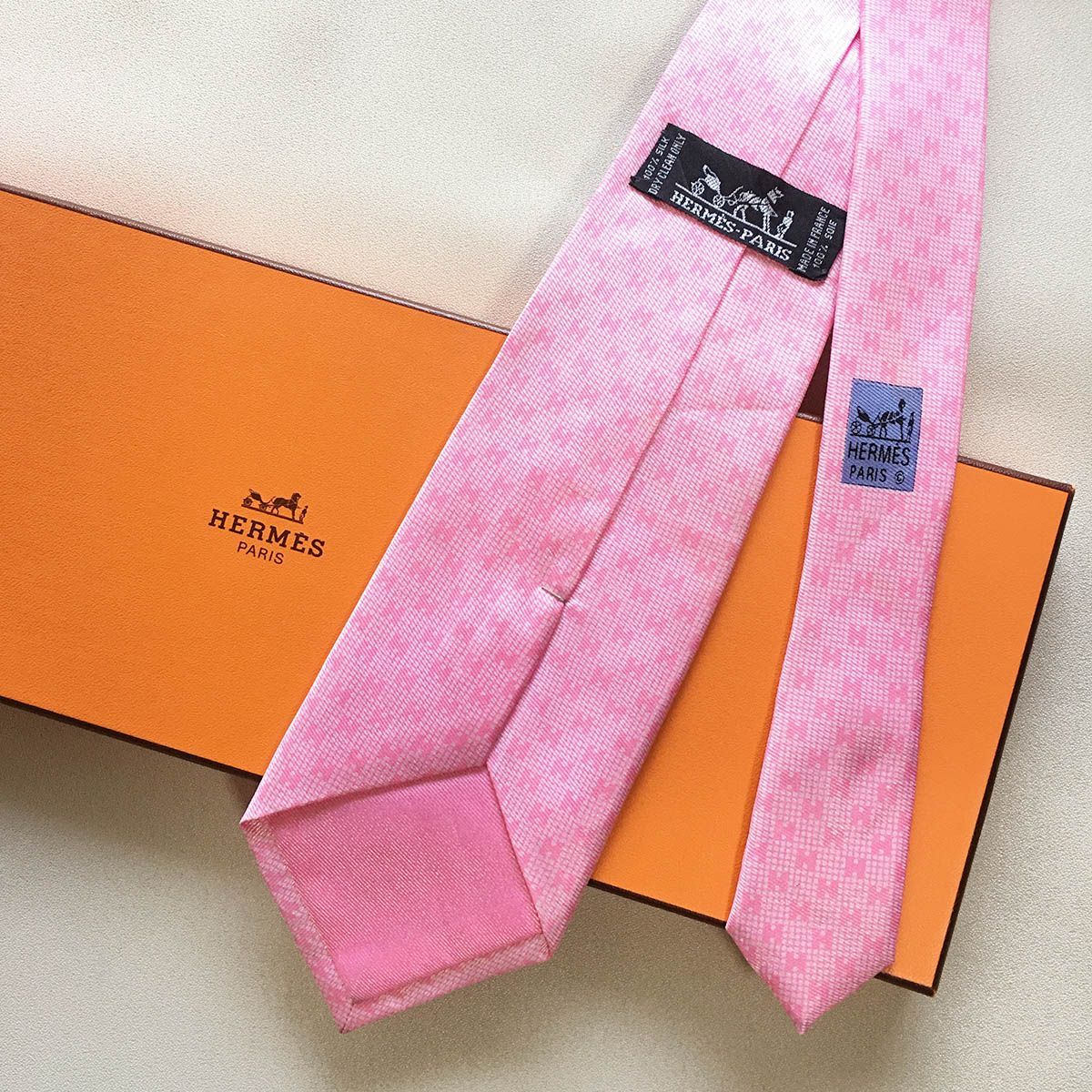 美品 エルメス HERMES ネクタイ シルク100% フランス製 ピンク H柄 254