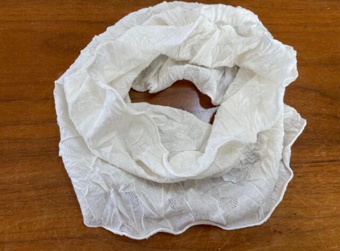 ホワイトドット&クシクシュシングルウェーブ手作りネックウォーマー  