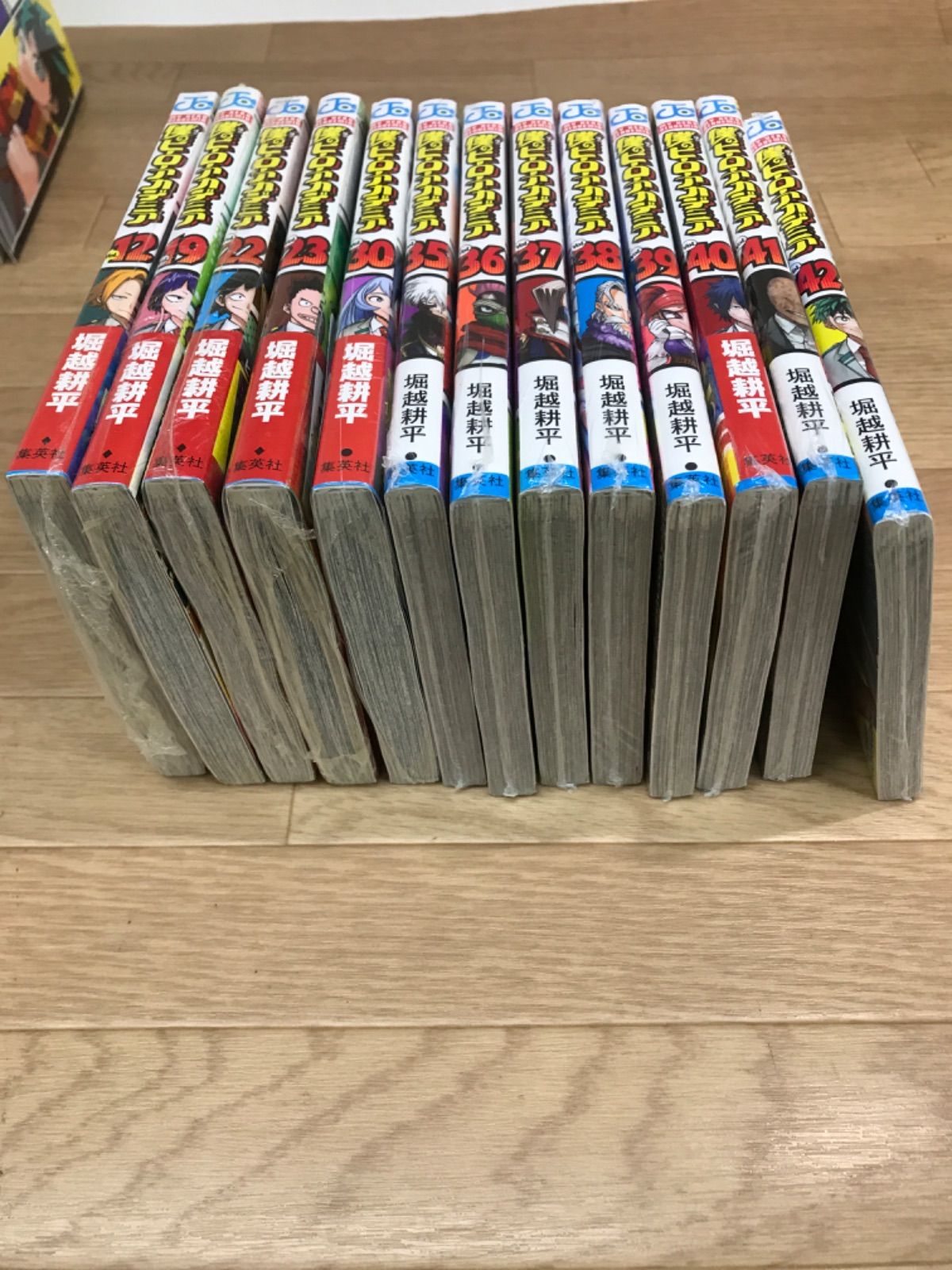 未開封13冊 僕のヒーローアカデミア 1~42巻全巻+公式キャラクターブック2冊 合計44冊セット ヒロアカ HQ13B
