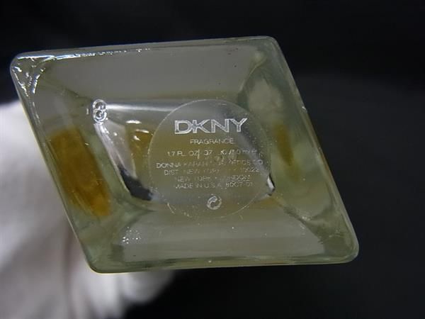 □美品□ DKNY ダナキャランニューヨーク オーデパルファム 50ml