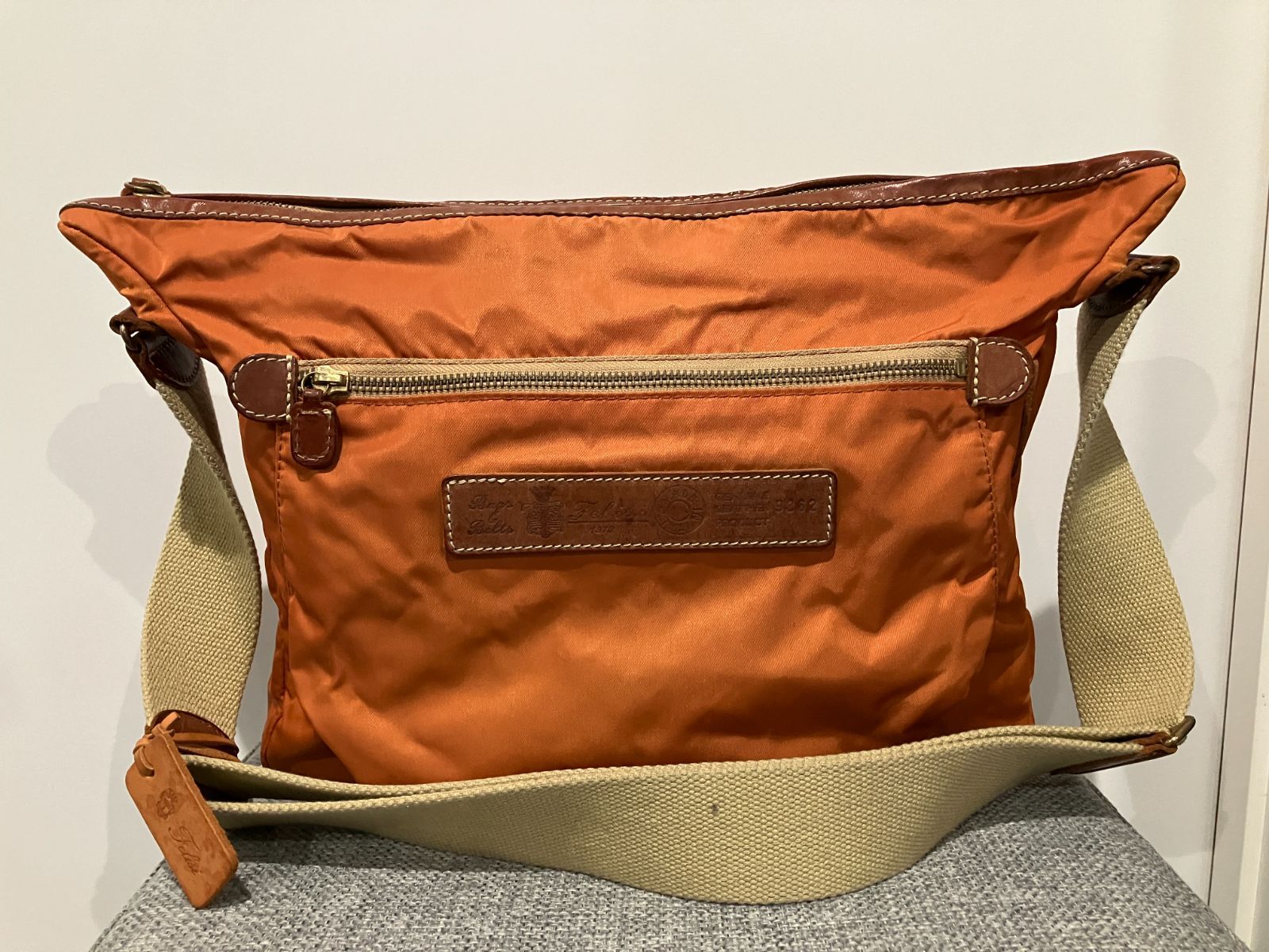 ■Felisi 　フェリージ　 ショルダーバック　９３６２　オレンジ系■