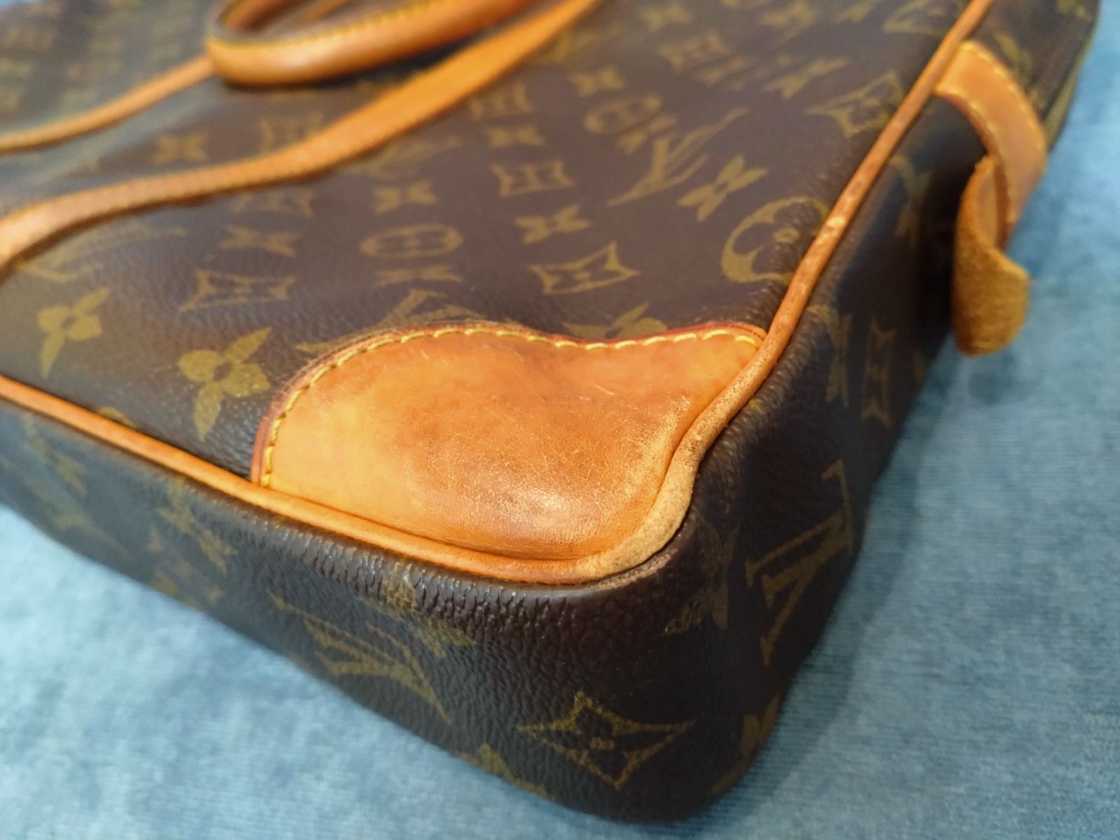 ☆NA00459 LOUIS VUITTON ルイヴィトン モノグラム ポルト ドキュマン