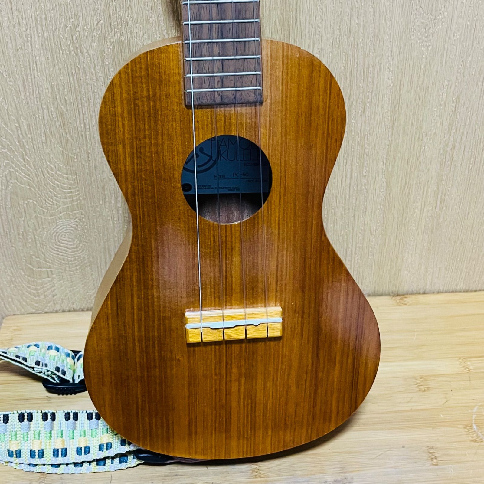 コンサートウクレレ