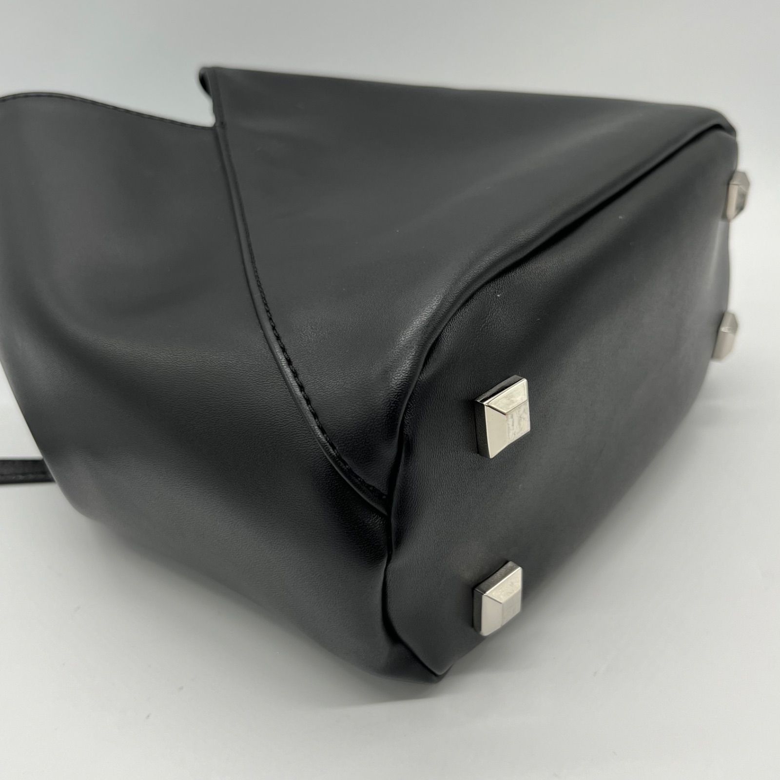 美品】MM6 メゾンマルジェラ エムエムシックス ショルダーバッグ 2way 