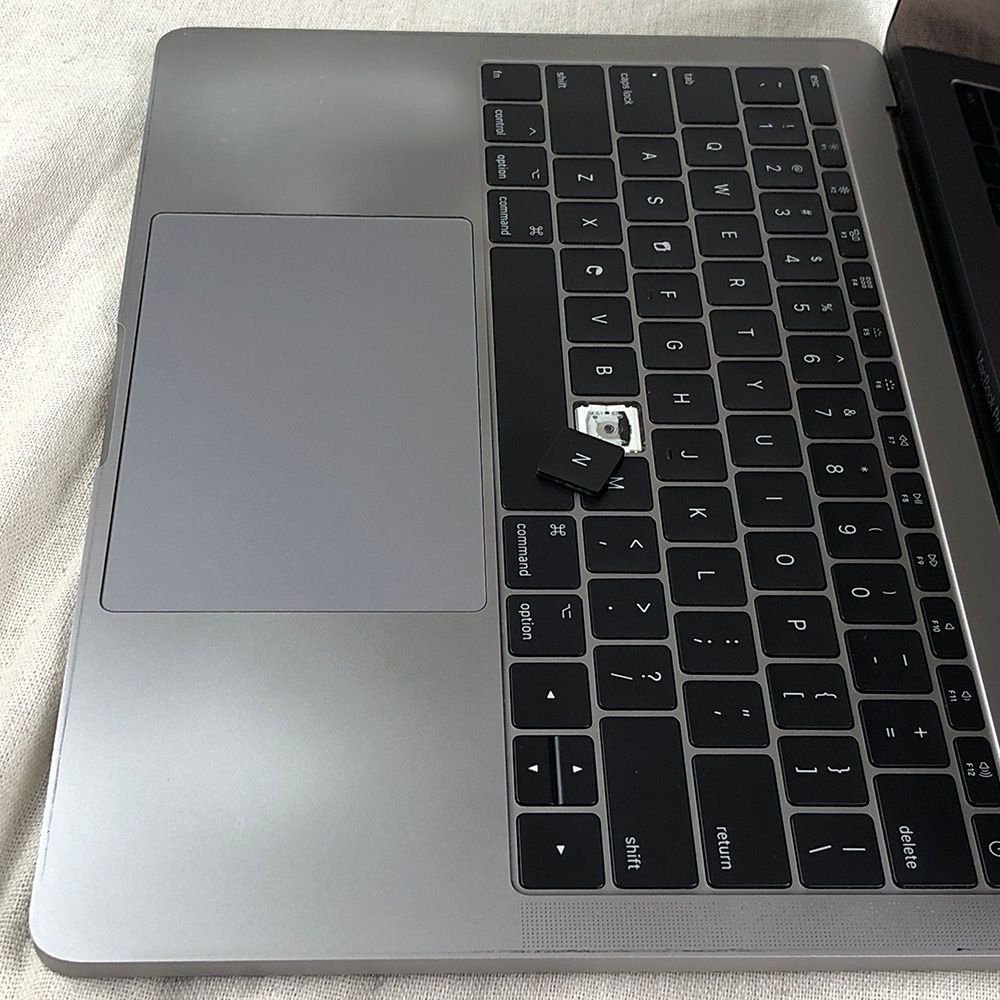 ジャンク　本体のみ　MacBook Pro 2017 A1708 ◇ジャンク品・本体のみ◇Apple MacBook Pro (13インチ 2017