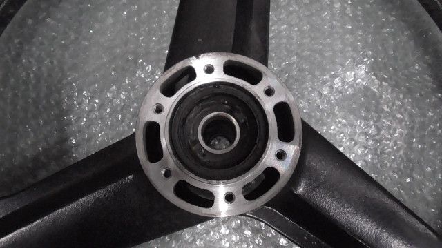 CB400SF-K NC39 の フロントホイール 1759451264