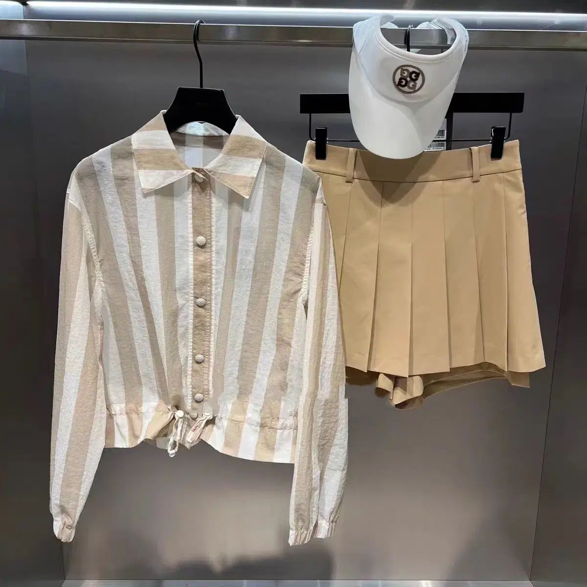 G/FORE ジーフォア ゴルフ レディース Tシャツ スカート 2点セット ジーフォア G/FORE ゴルフ レディース Tシャツ スカート 2点