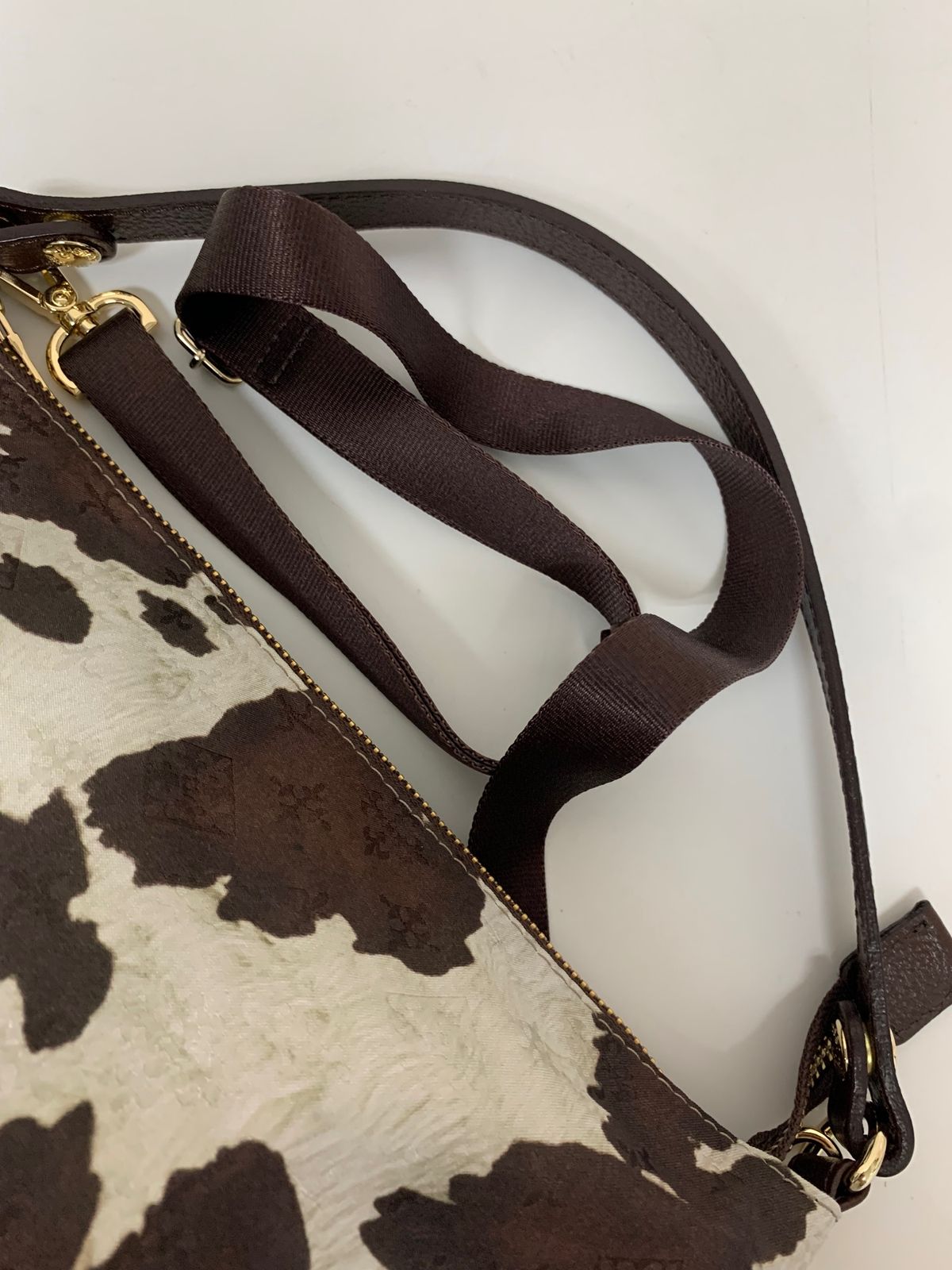 ラシット ナイロンシンプルショルダーバッグPrint ベージュ ハラコプリント 24aw 260g/弱撥水 ITBCZ76P3RQ4 ラシット ナイロンシンプルショルダーバッグPrint ベージュ ハラコ