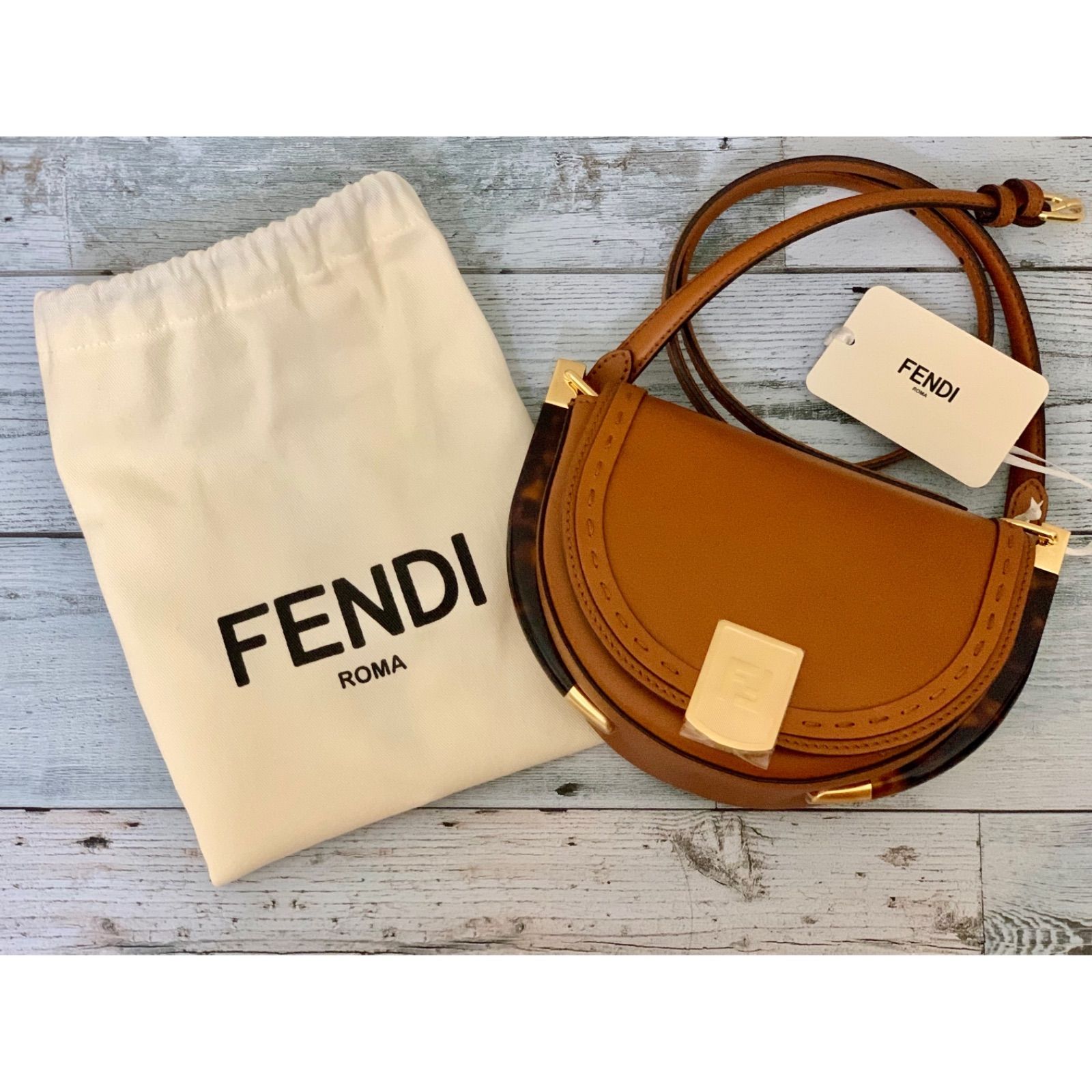 FENDI ムーンライト ショルダーバッグ 新品未使用 - メルカリ