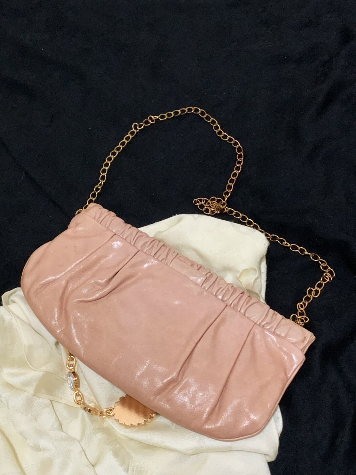 ミュウミュウ miumiu ピンクゴールド ピンクベージュ ピンク ハンドバッグ 金口バッグ 麻雀バッグ プリーツ ショルダーバッグ トートバッグ ショルダーバッグ レトロバッグ バッグ