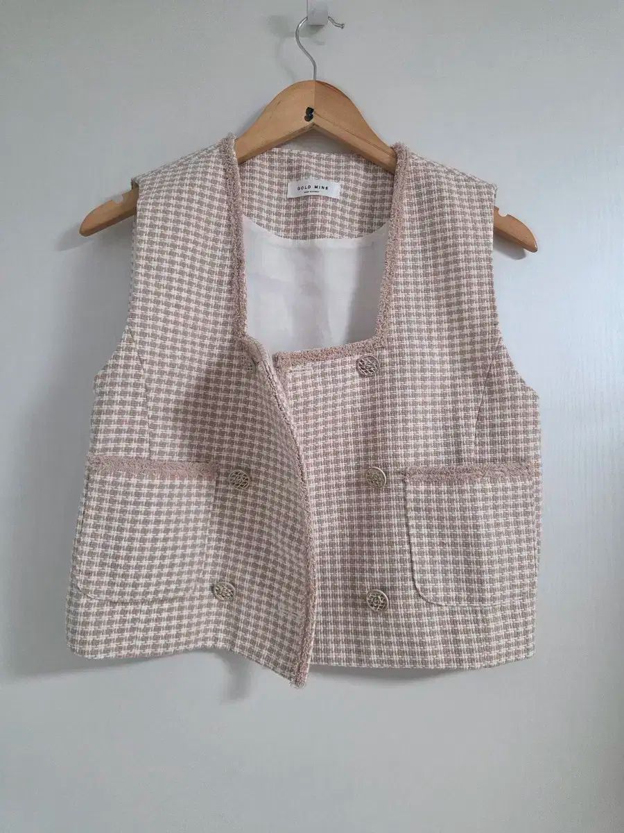 新品未使用◉Pois ツイードベストピンク セール】 【OUTLET】ニットベスト （ベスト）｜INGEBORG
