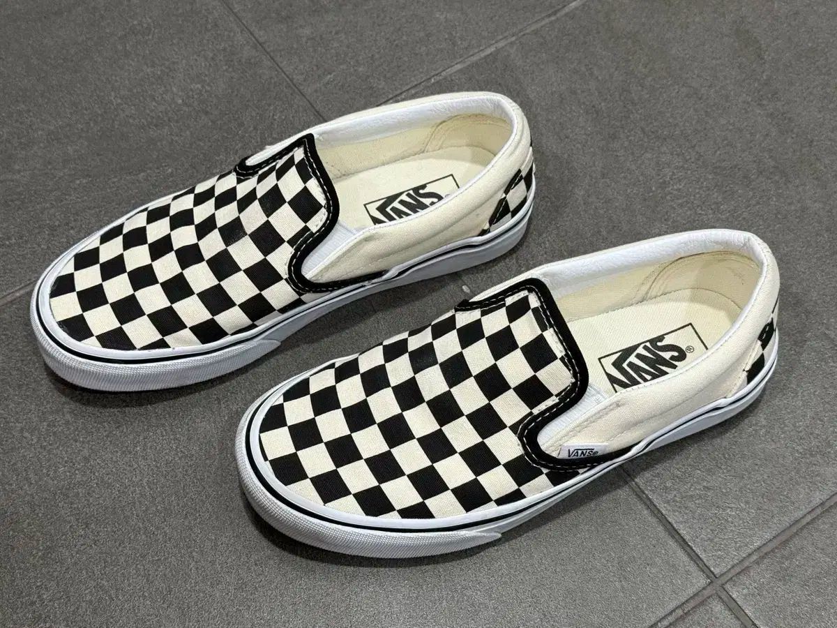VANS(バンズ) クラシック スリッポン チェッカーボード 230