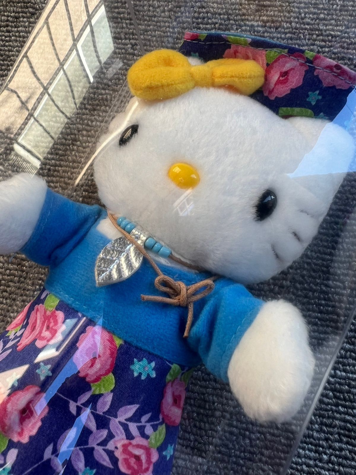 激レア☆高島屋マンスリードール☆ハローキティ☆2002 Yahoo!オークション - 2002年ハローキティ高島屋限定