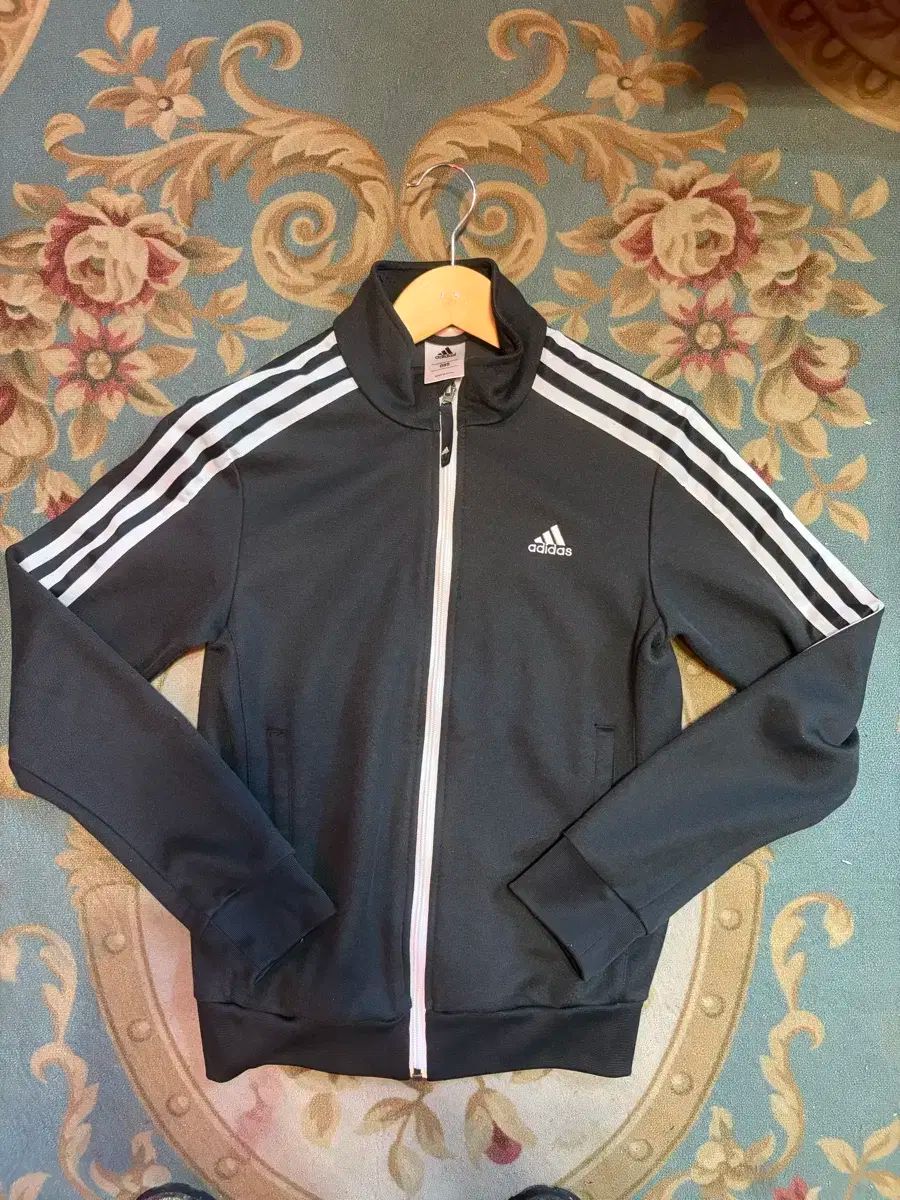 アディダス ブラック ジャージ 85 s ほぼ