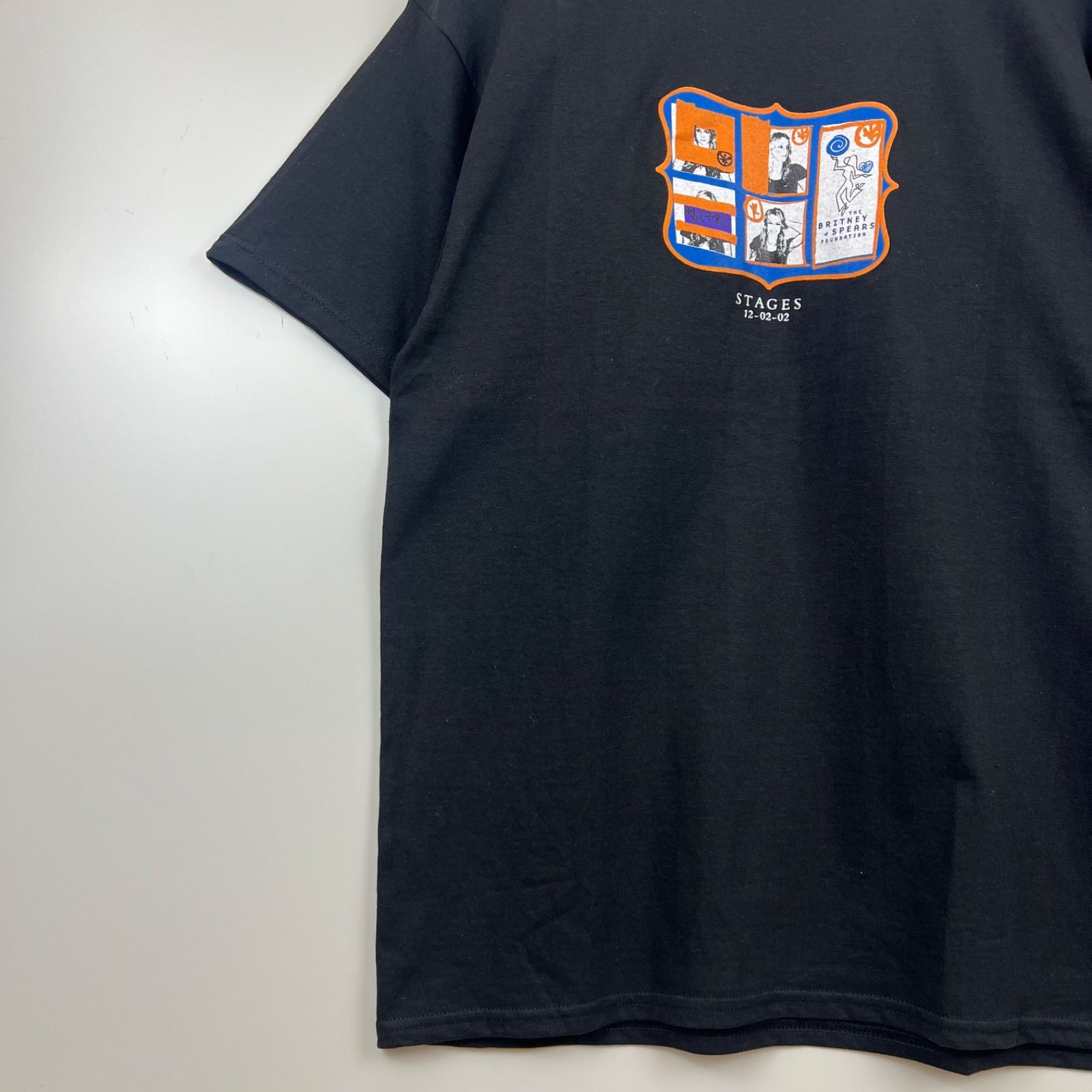 DELTA 00s 2002 vintage Britney Spears stage Photo album Tee shirts