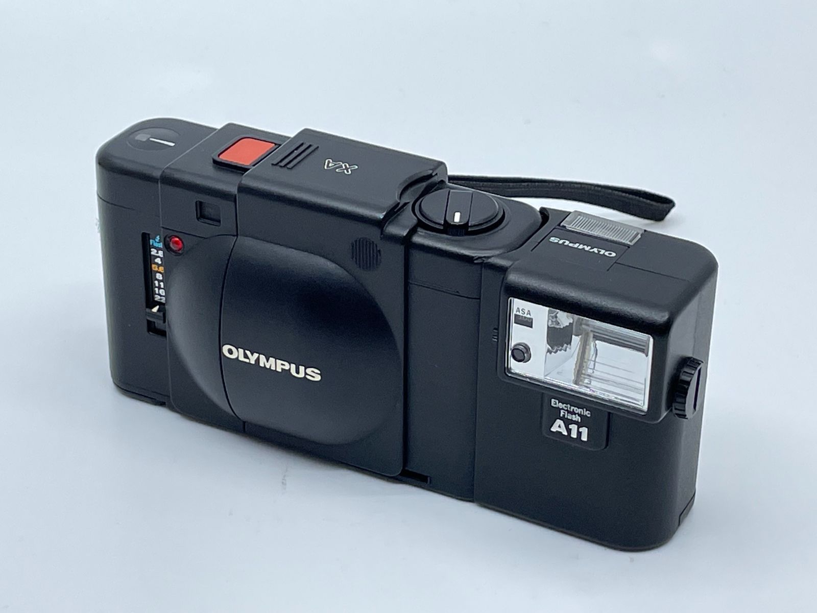 新しいスタイル Olympus オリンパス XA A11付き フィルムカメラ