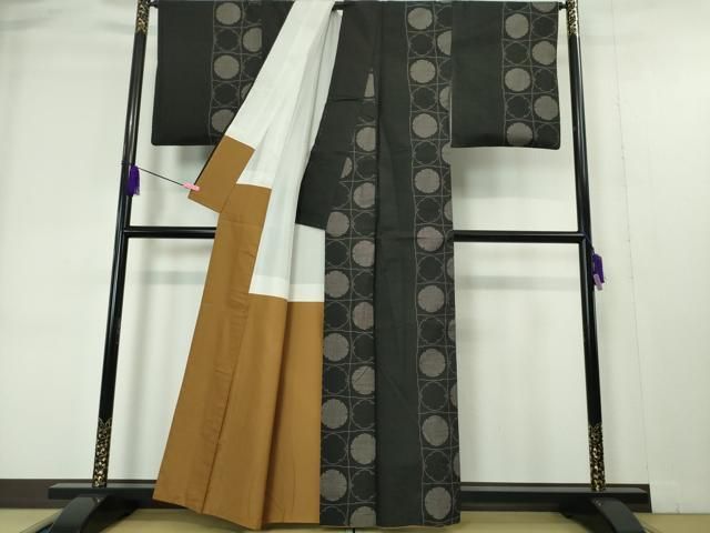 平和屋本店□極上 本場大島紬 9マルキ 古代染色純泥染 前田紬工芸 雪輪