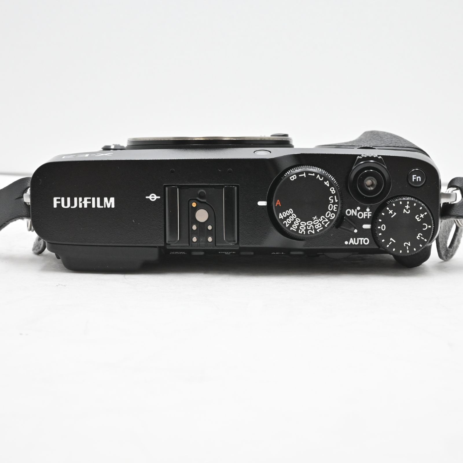 ミラーレス一眼カメラ