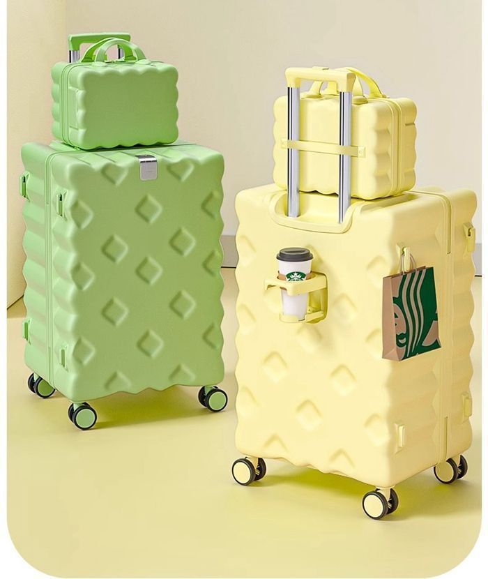 スーツケース