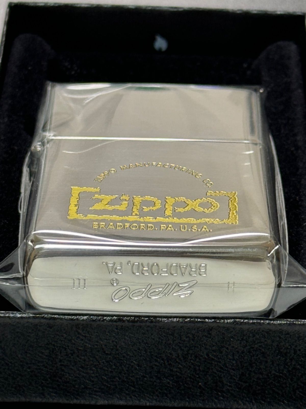 zippo 底面斜体 ロゴ ゴールド加工品 筆記体 シルバー 年代物 1987年製 silver MANUFACTURING 希少刻印 デットストック  シルバーインナー 同年代 1987年製 ケース 保証書 - メルカリ