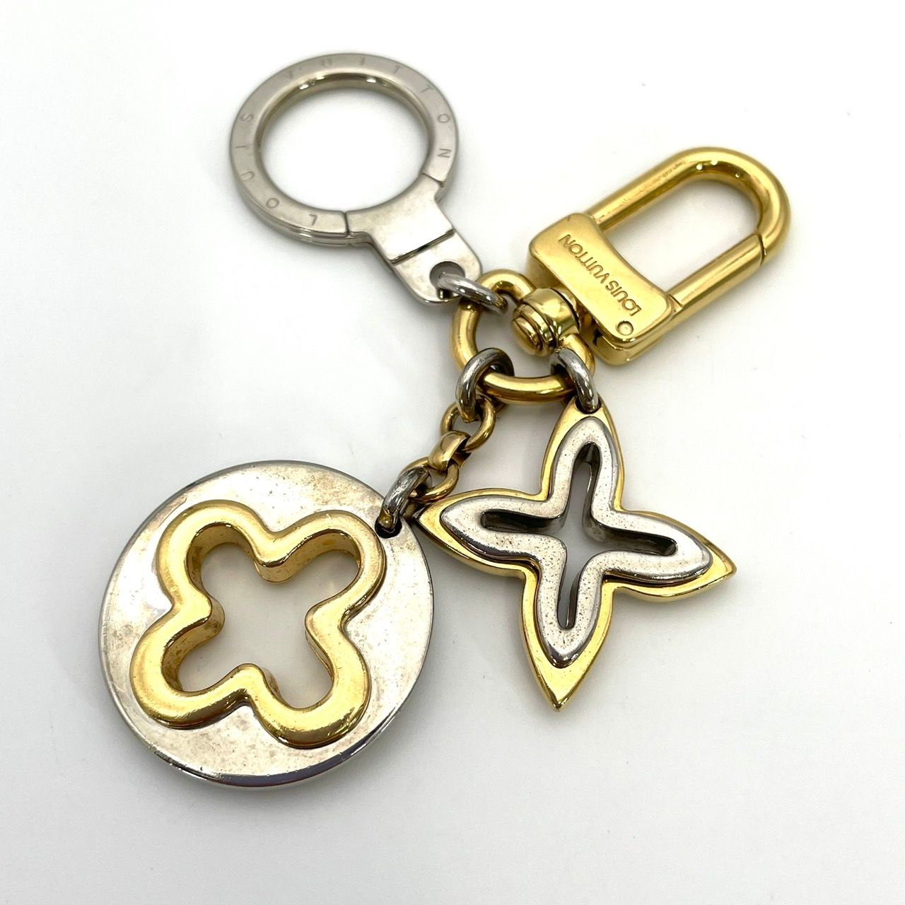 ルイヴィトン LOUIS VUITTON モノグラム ロゴ キーホルダー キーチャーム シルバー金具 キーリング 7-5-580