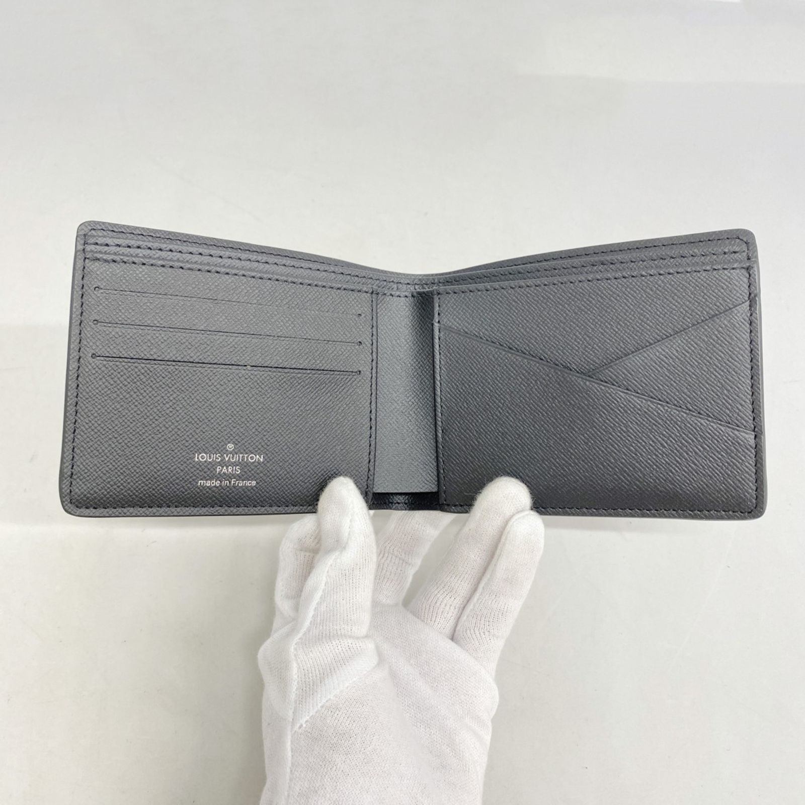 定価7.7万 新品⭐️ルイヴィトン モノグラム エクリプス ミュルティプル 折財布 楽天市場】ルイヴィトン 財布 メンズ ポルトフォイユ