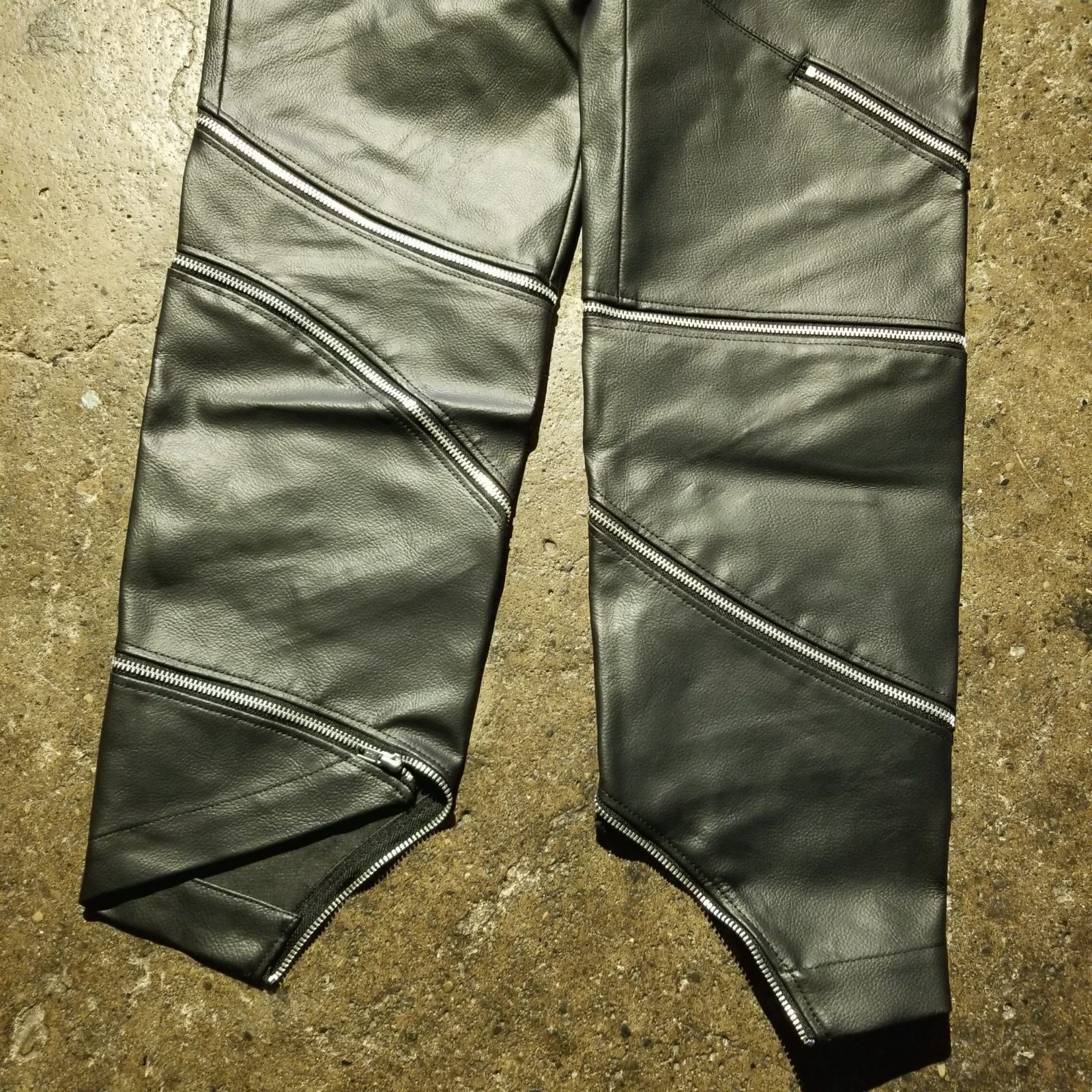 COMME des GARCONS HOMME PLUS 18aw フェイクレザー 螺旋ジップパンツ