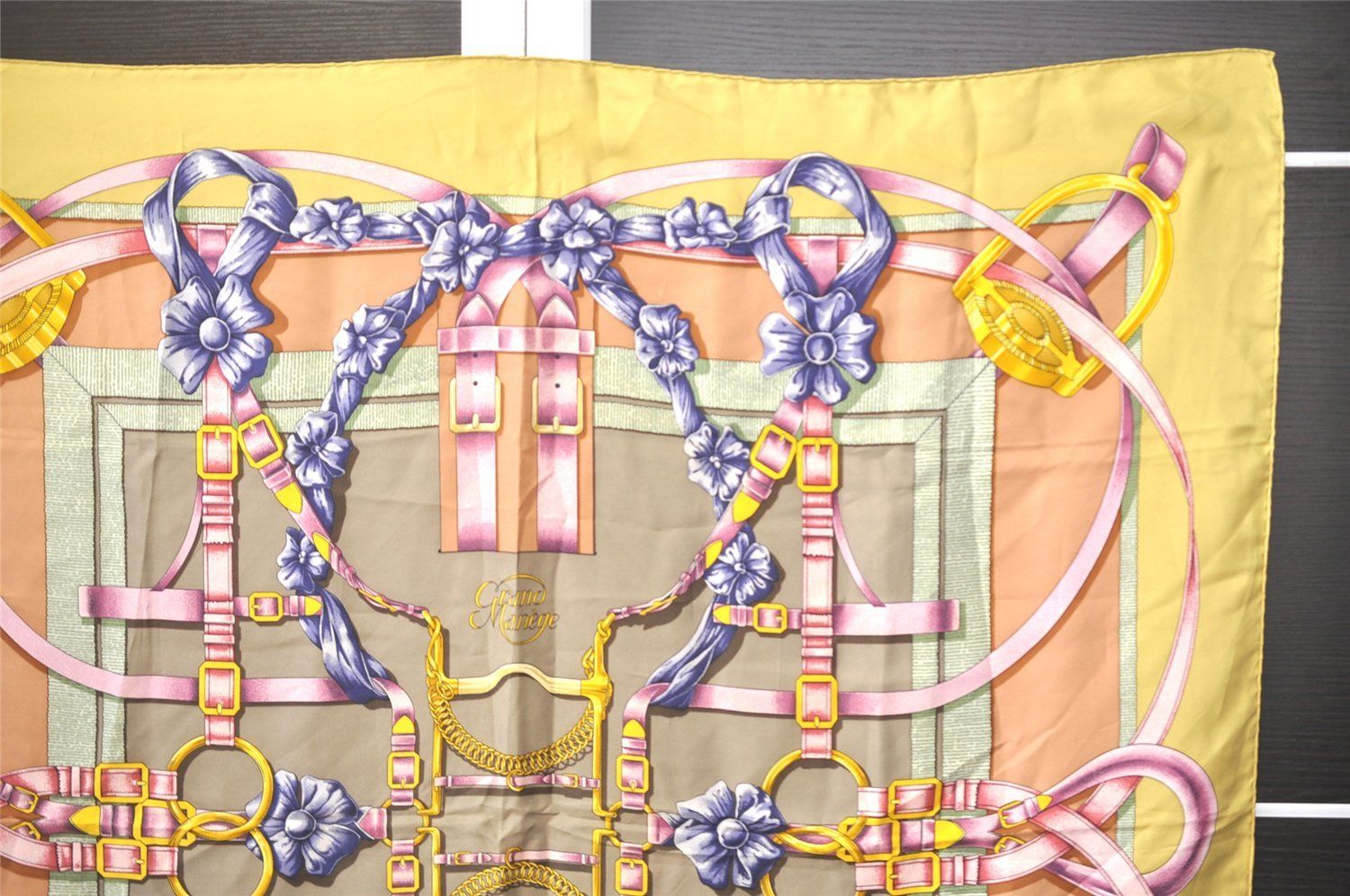 HERMES エルメス カレ スカーフ 90 GRAND APPARAT正装の馬