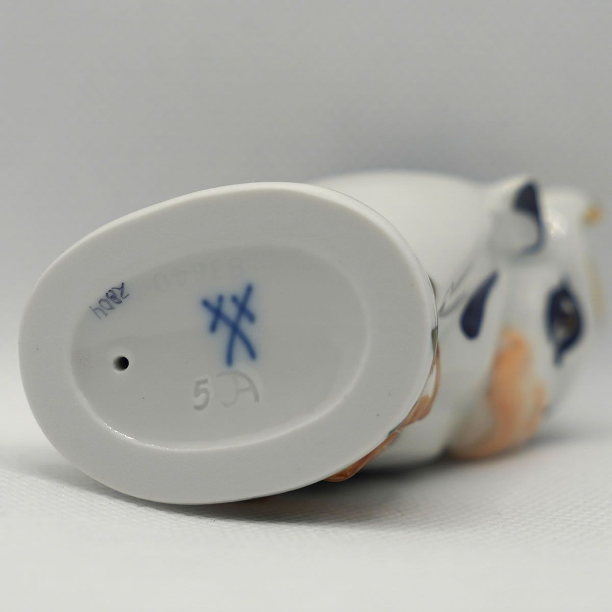 Meissen マイセン ミニ干支 ウシ マイセン ミニ干支人形 丑(ウシ)2体セット(台座付） 83639/83640