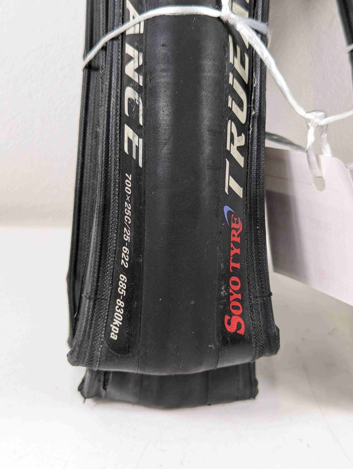 並品】SOYO TYRE Trueance 25c クリンチャー 2本セット タイヤ 