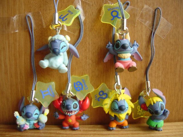 ♯Fta10Bz ディズニー スティッチ 星座 コスチューム ストラップ 12種