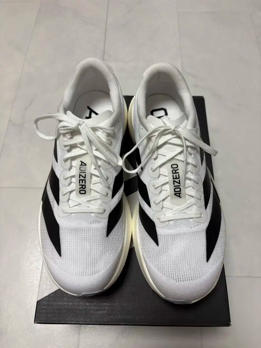 W adidas アディダス アディゼロ EVO SL エボセル 245 白