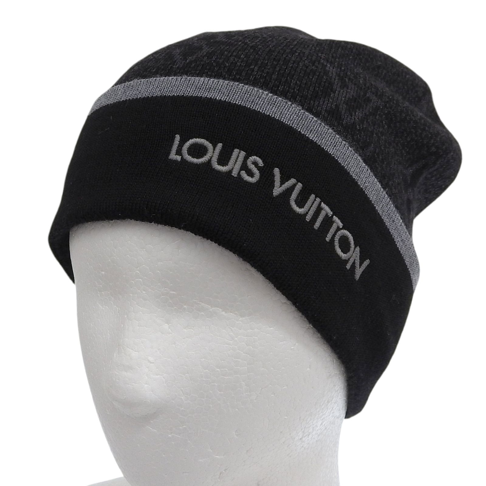 LOUIS VUITTON グレー ニット帽 ロゴ刺繍
