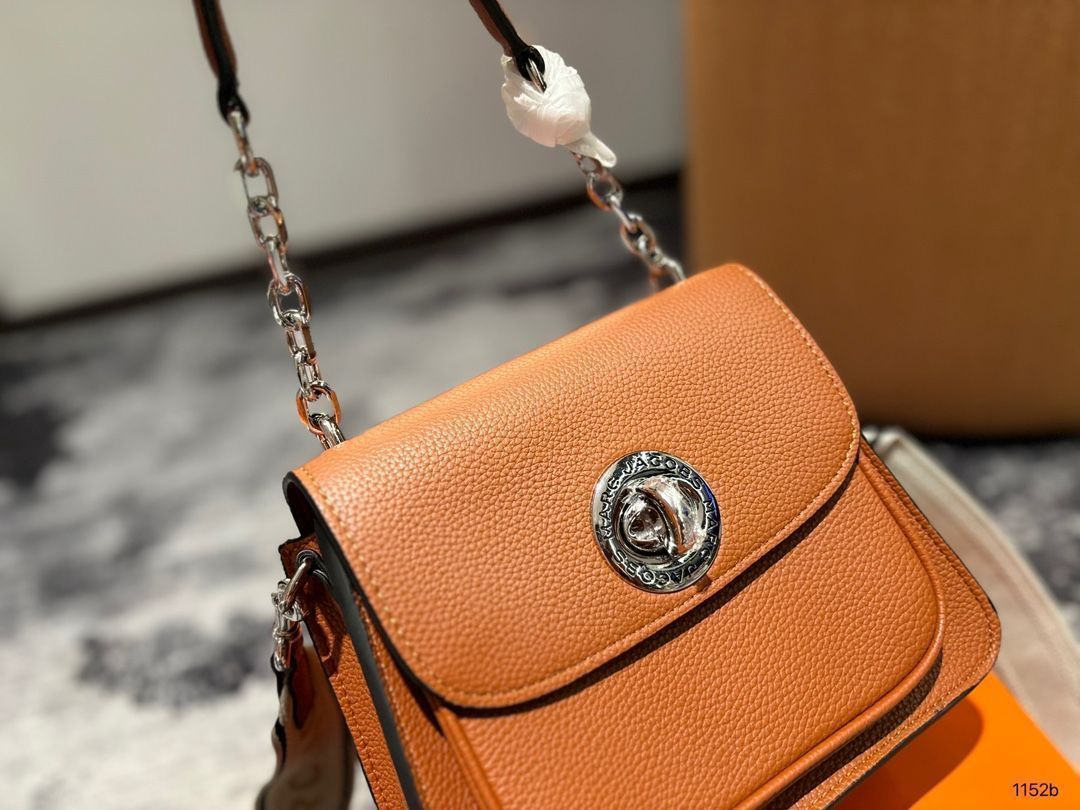 マーク ジェイコブス Marc Jacobs MJ カメラバッグ ハンドバッグ リュックサック ゼロ財布 手首バッグ 旅行バッグ 財布 ショルダーバッグ