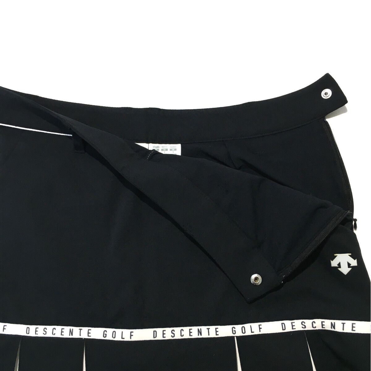 ♡新品未使用品♡DESCENTE GOLF レディース スカート L ブラック DESCENTE GOLF デサントゴルフ キュロットスカート ブラック系 S