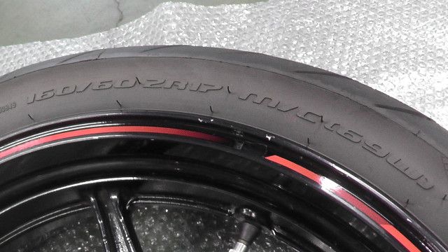 Ninja 400R ER400B-A07 の リアホイール タイヤ付 1757379693