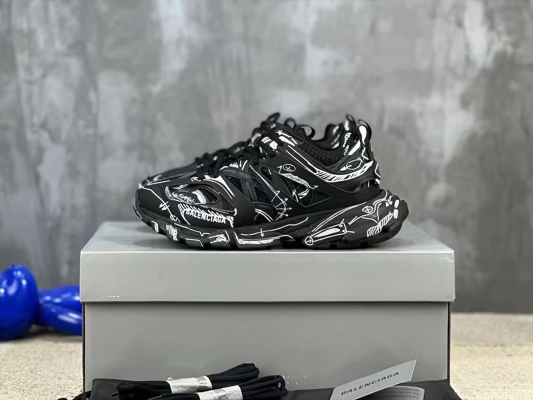 Balenciagaバレンシアガグラフィティトラック スニーカー