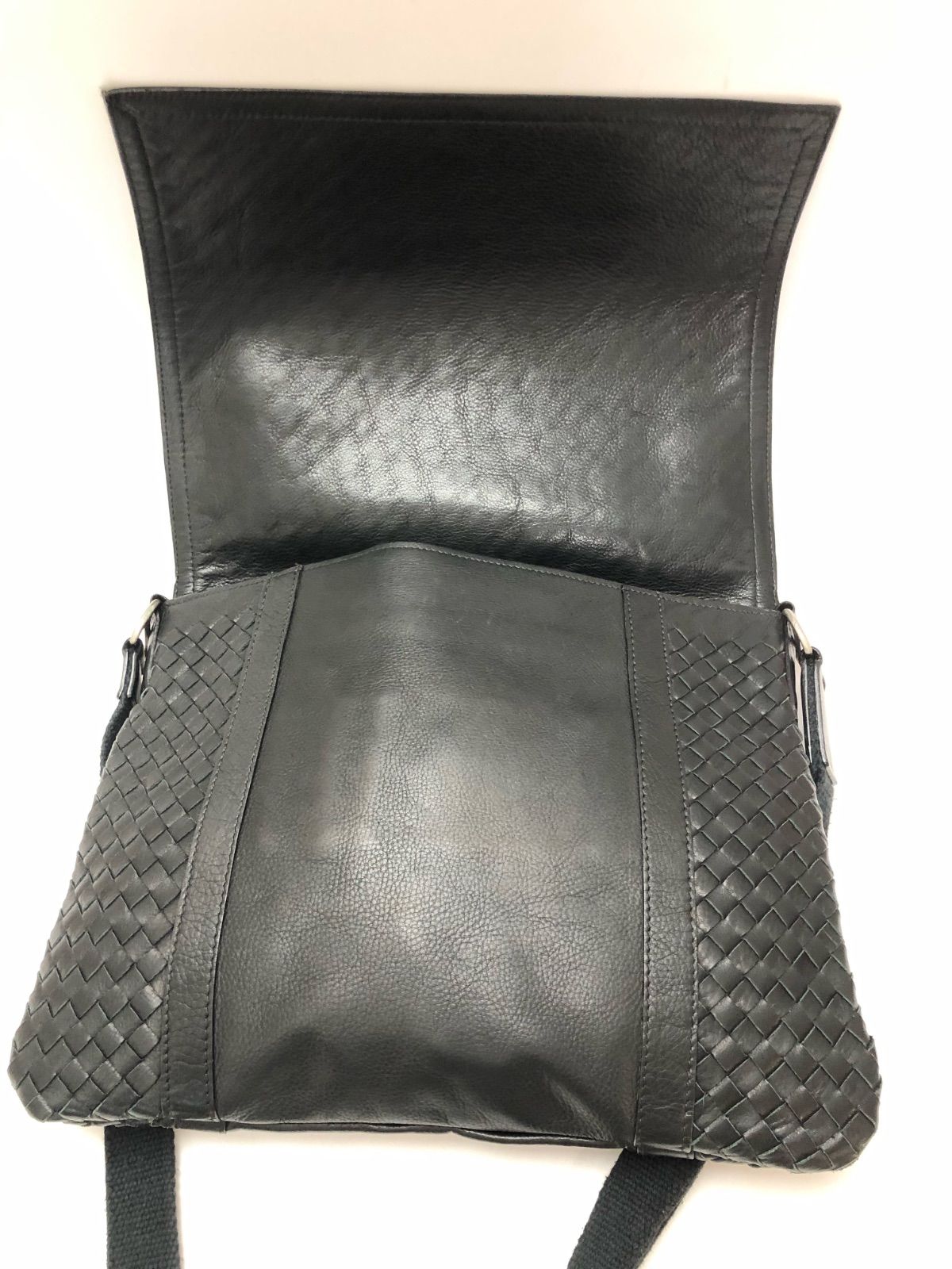 ファロルニ イタリア製 レザー イントレチャート ショルダー 黒色系