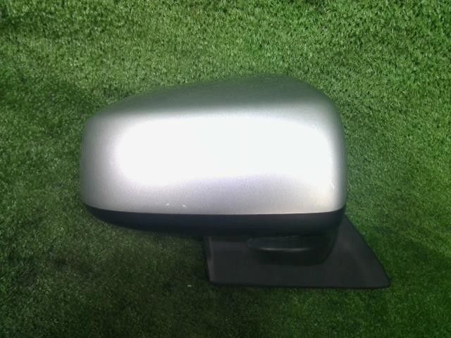ｅＫスペース 5AA-B34A 右 ドアミラー サイドミラー M BR06 U25 R2年 銀 シルバー MQ719200