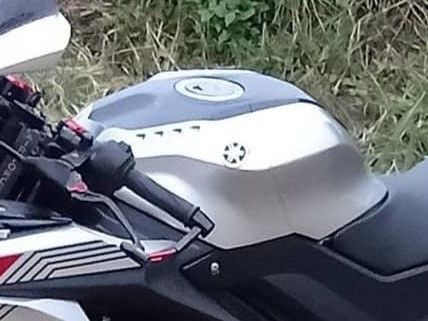 KB YZF-R15 フルタンクカバー EVO 受注製造