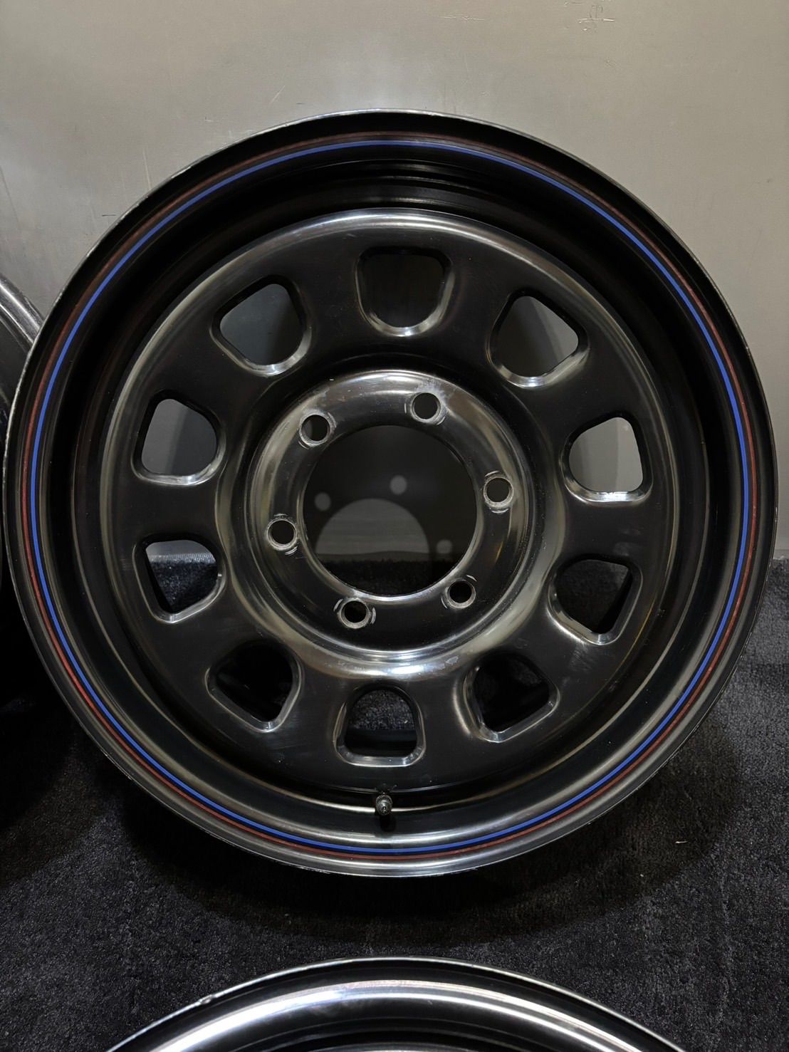 デイトナブラック 16インチ 7.0J ＋35 6穴 4本セット ハイエース200系，グランビア，レジアス，エルグランドE50 ②(W0030) デイトナブラック 16インチ 7.0J ＋35 6穴 4本セット ハイエース200系