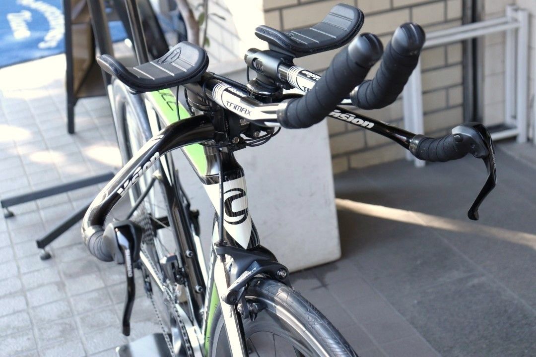 R8050