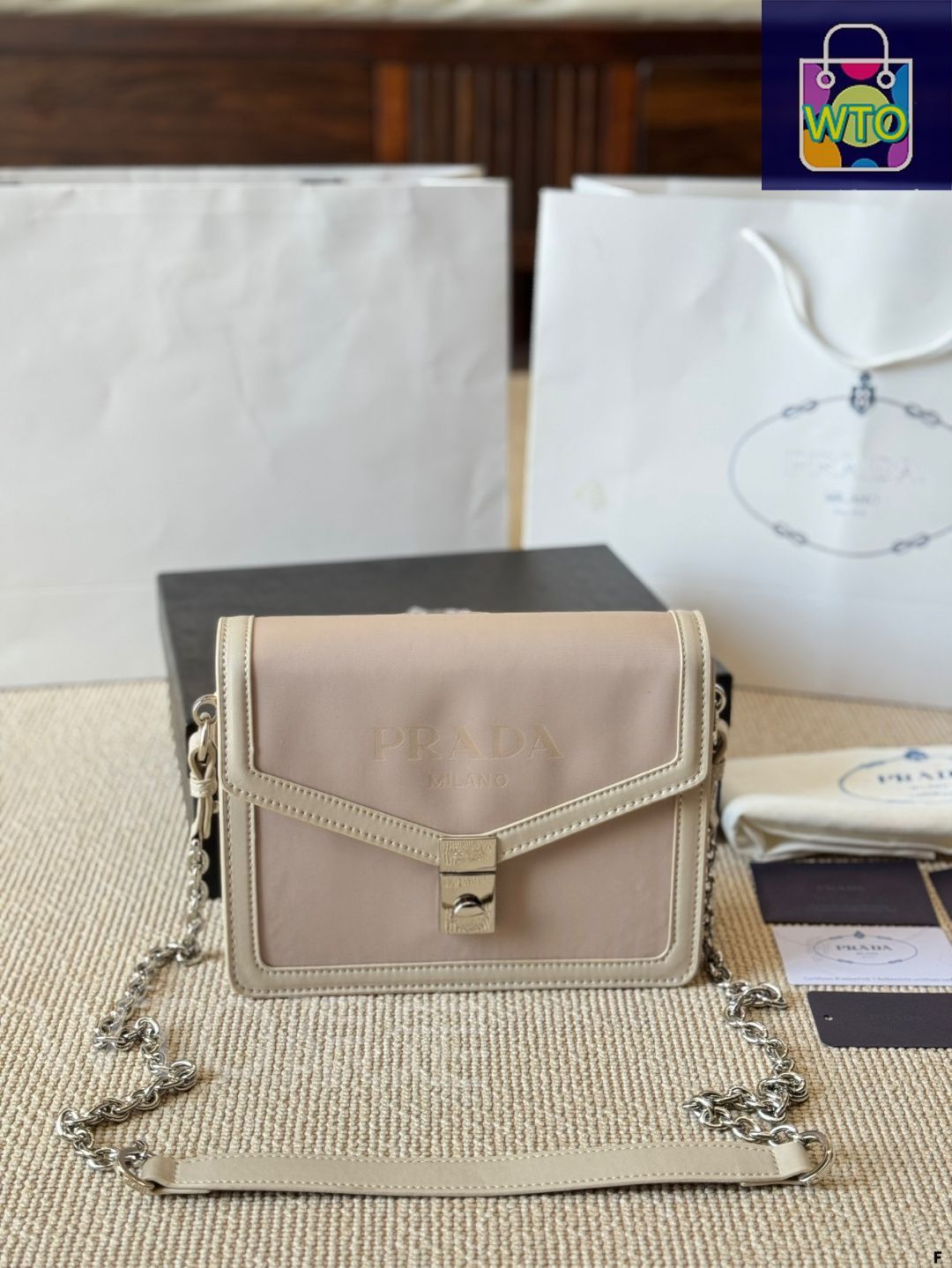 VINTAGE●PRADA●プラダ ベージュ ヴィテッロ ショルダーバッグ プラダ PRADA レザー ミニ ポシェット ヴィッテロ ショルダー