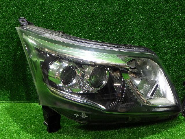 ムーヴカスタム ヘッドライト 左右 LED LA100S LA110S 後期 100 ムーヴカスタム ヘッドライト 左右 LED LA100S LA110S 後期 100