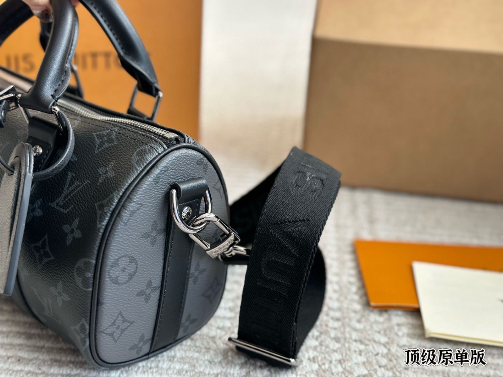 ❣️極美品❣️箱布袋付❣️LOUIS VUITTON❣️４連キーケース❣️紙袋おまけ付❣️ ❣️極美品❣️箱布袋付❣️LOUIS VUITTON❣️4連キーケース